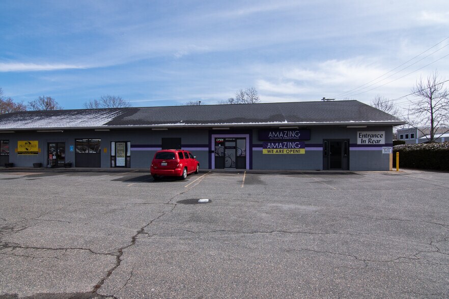 More Photos Of Post @ Post & Namcook Rds., North Kingstown Unknown For Lease