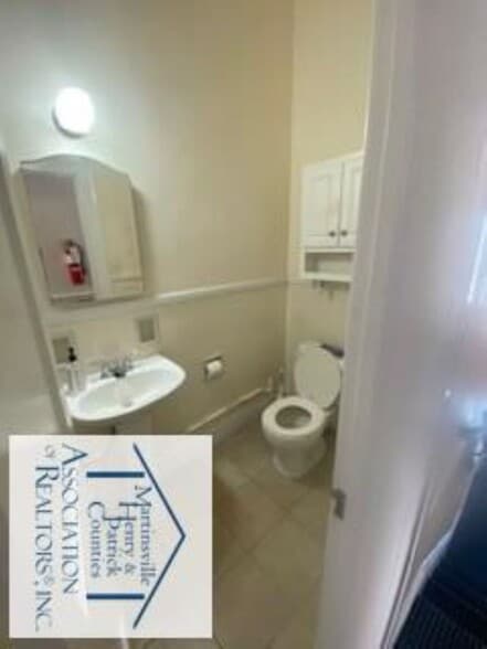 More Photos Of 20 E Main St, Martinsville Office For Sale