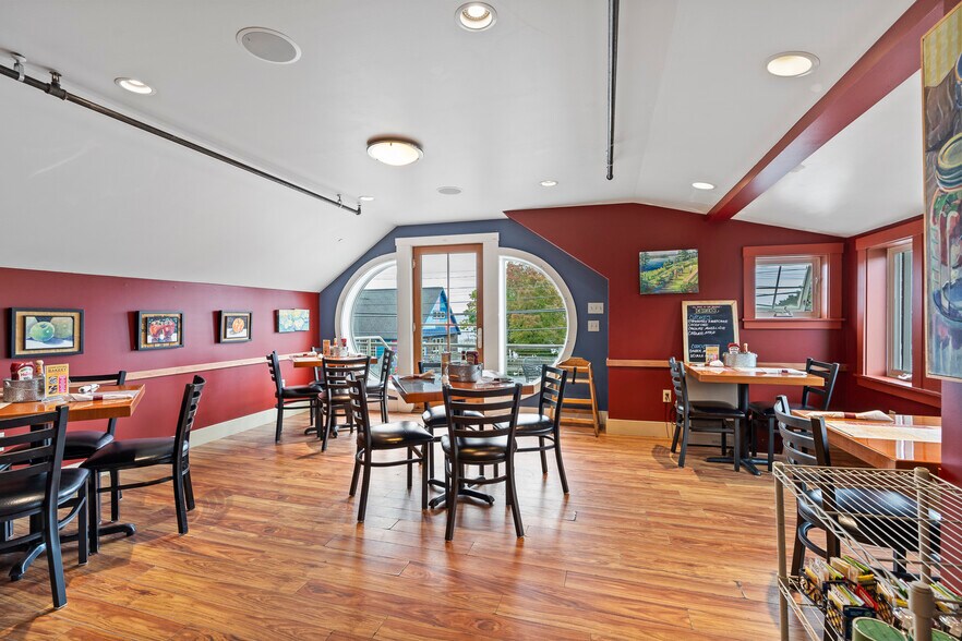 More Photos Of 650 Main St, Rockland Restaurant For Sale