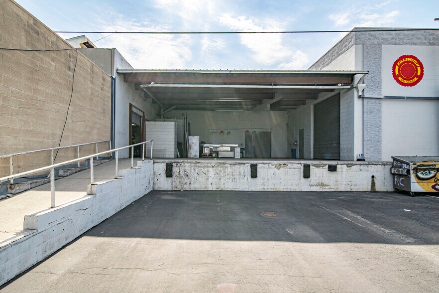 More Photos Of 500-506 S Palm Ave, Alhambra Warehouse For Lease