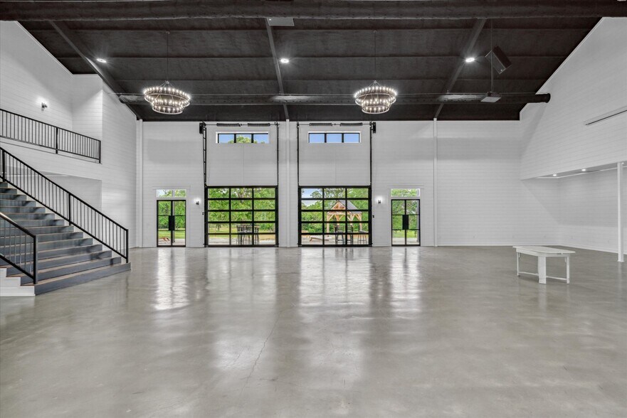 More Photos Of 1972 FM 857, Grand Saline Trailer Camper Park For Sale