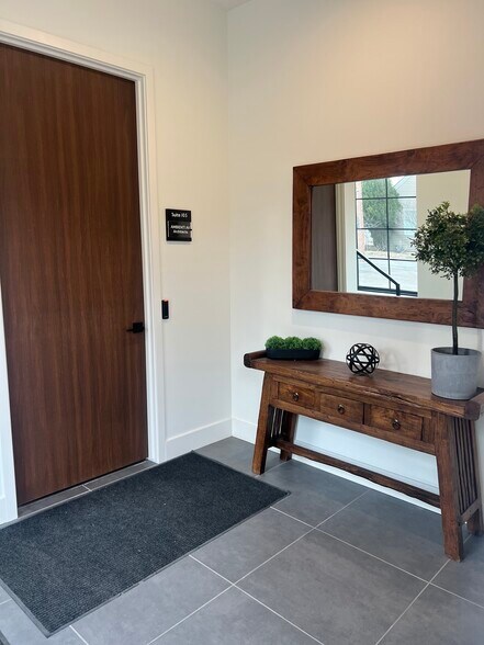 More Photos Of 37 E 100 N, Heber City Office For Lease