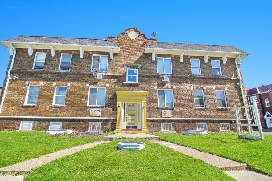 More Photos Of , Detroit Multifamily For Sale