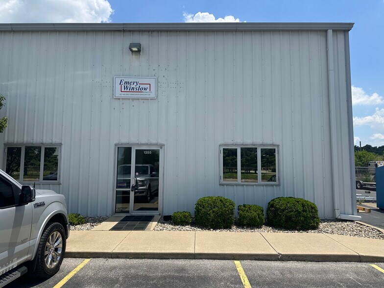 Primary Photo Of 1355 Aberdeen St, Terre Haute Warehouse For Lease