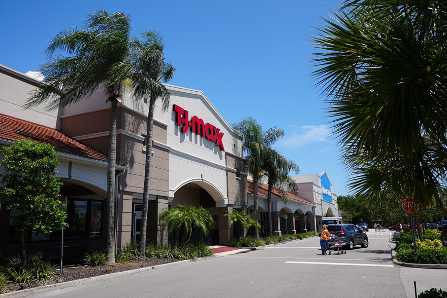 Primary Photo Of 5010-5066 Airport Pulling Rd N, Naples Storefront For Lease