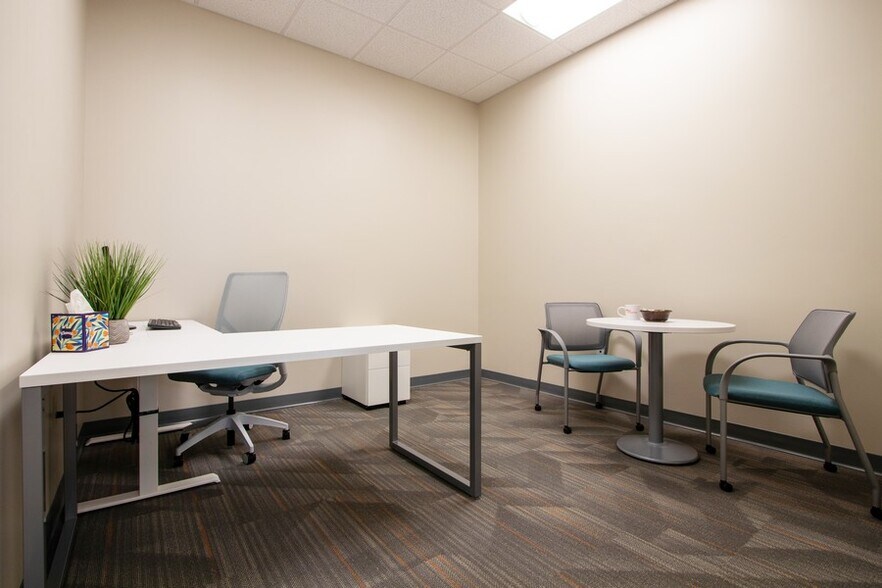 More Photos Of 3980 Premier Dr, High Point Coworking Space