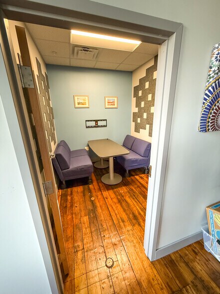 More Photos Of 1 Mill St, Burlington Office For Lease