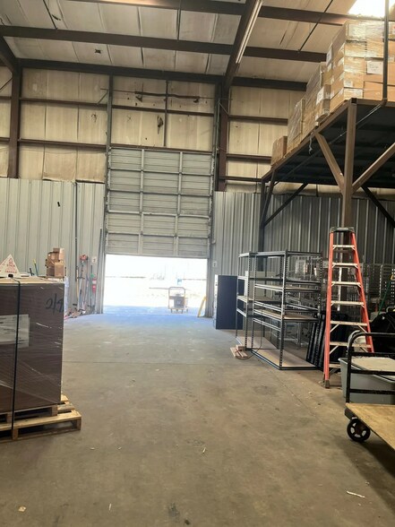 More Photos Of 3105 E Reno Ave, Oklahoma City Warehouse For Lease