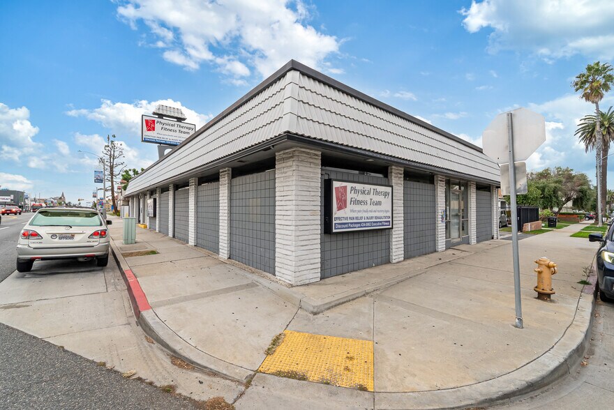 More Photos Of 3535 E 7th St, Long Beach Medical For Sale