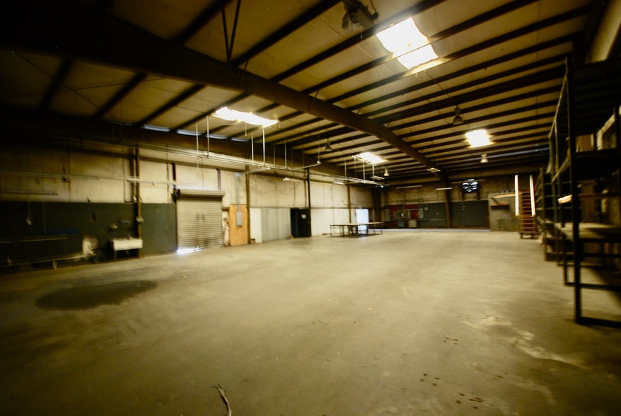 More Photos Of 139-165 Conalco Dr, Jackson Warehouse For Lease