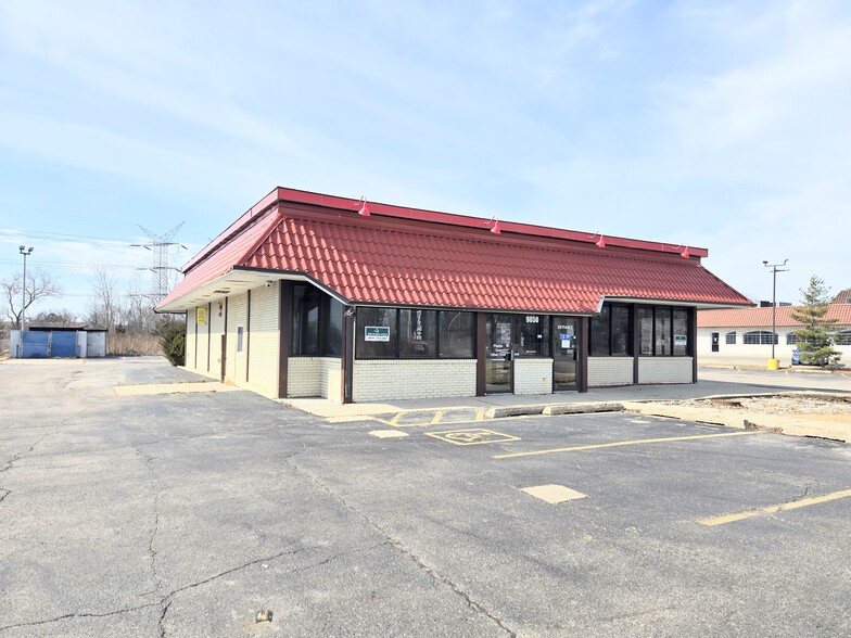 More Photos Of 9850 Milwaukee Ave, Glenview Fast Food For Sale