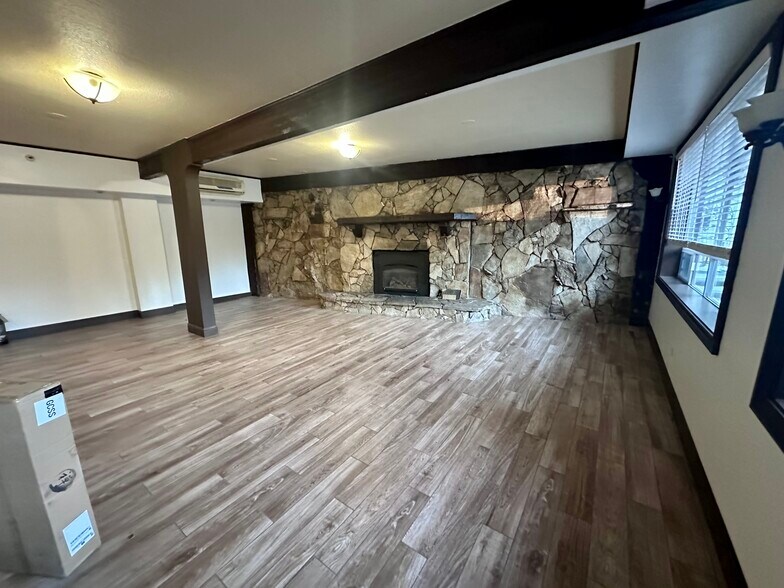 More Photos Of 605 Highway 50, Zephyr Cove Storefront For Lease