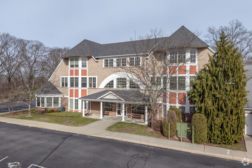 More Photos Of 227 Centerville Rd, Warwick Medical For Lease