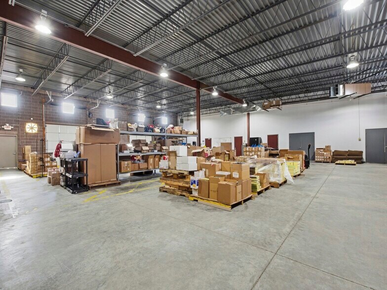 More Photos Of 6062 Lemay Ferry Rd, Saint Louis Warehouse For Sale