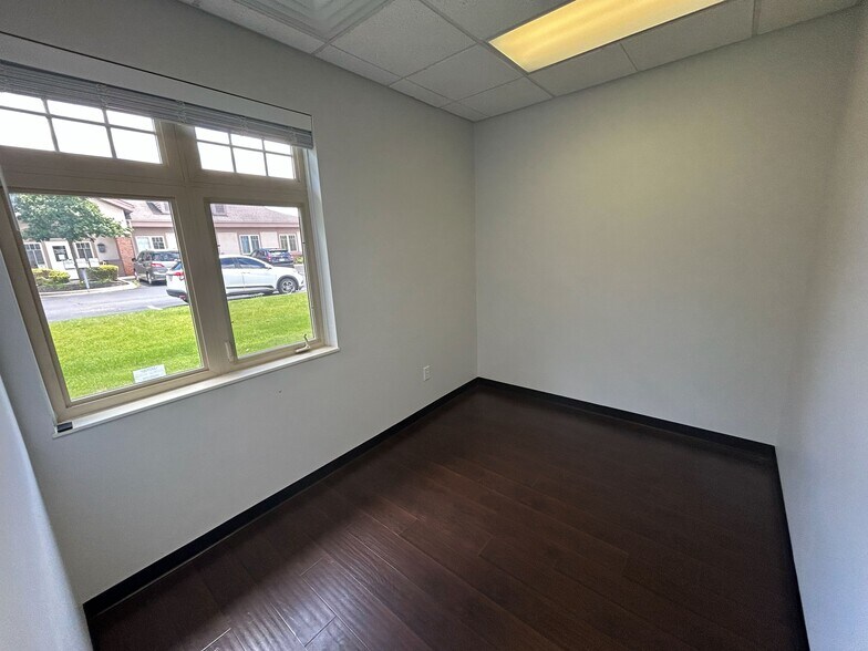 More Photos Of 440 Beecher Rd, Columbus Medical For Sale