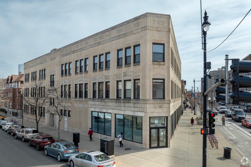 More Photos Of 1025 W Sunnyside Ave, Chicago Loft Creative Space For Sale