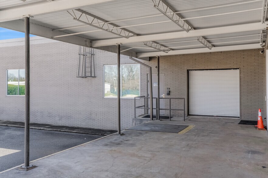 More Photos Of 110 Frederick St, Greenville Office For Lease