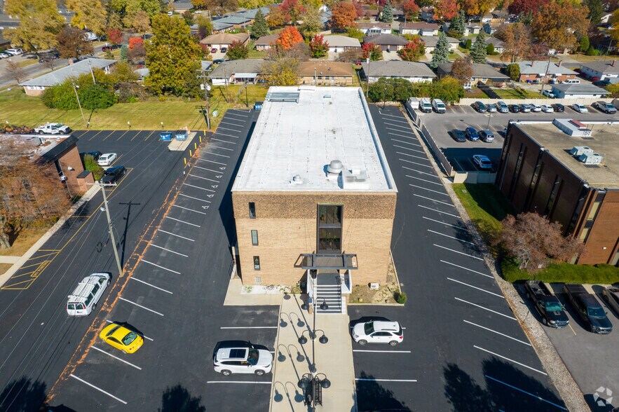 More Photos Of 1110 Morse Rd, Columbus Loft Creative Space For Lease