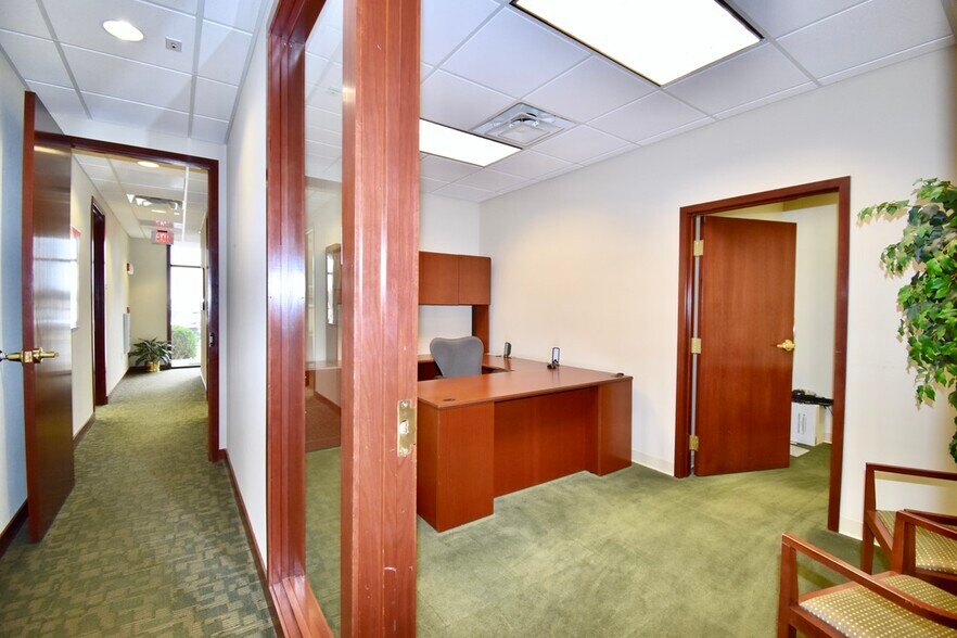 More Photos Of 79 Stonebridge Blvd, Jackson Office For Lease