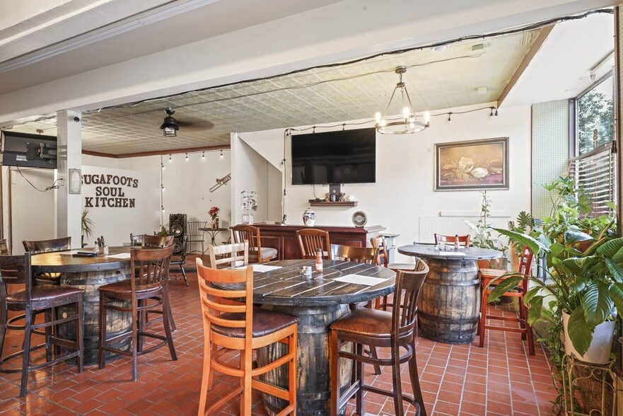 More Photos Of 165 Madison Ave, Albany Storefront Retail Residential For Sale