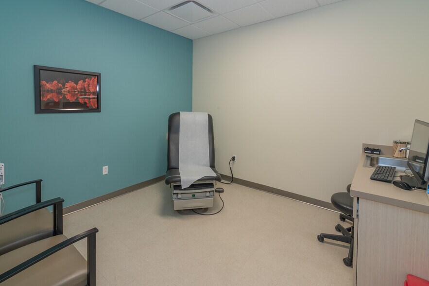 More Photos Of 4500 Morning Dr, Bakersfield Medical For Lease