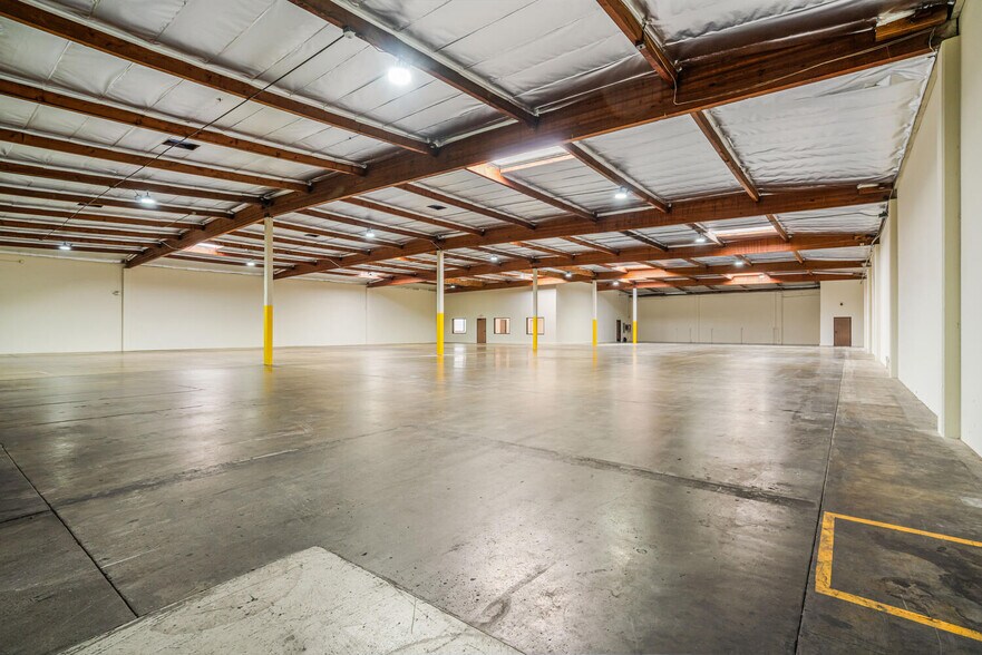 More Photos Of 17711 E Railroad St, City of Industry Warehouse For Lease