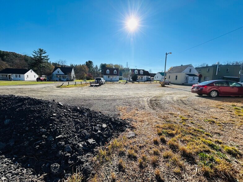 More Photos Of 0 Sweeney St, Floyd Land For Sale