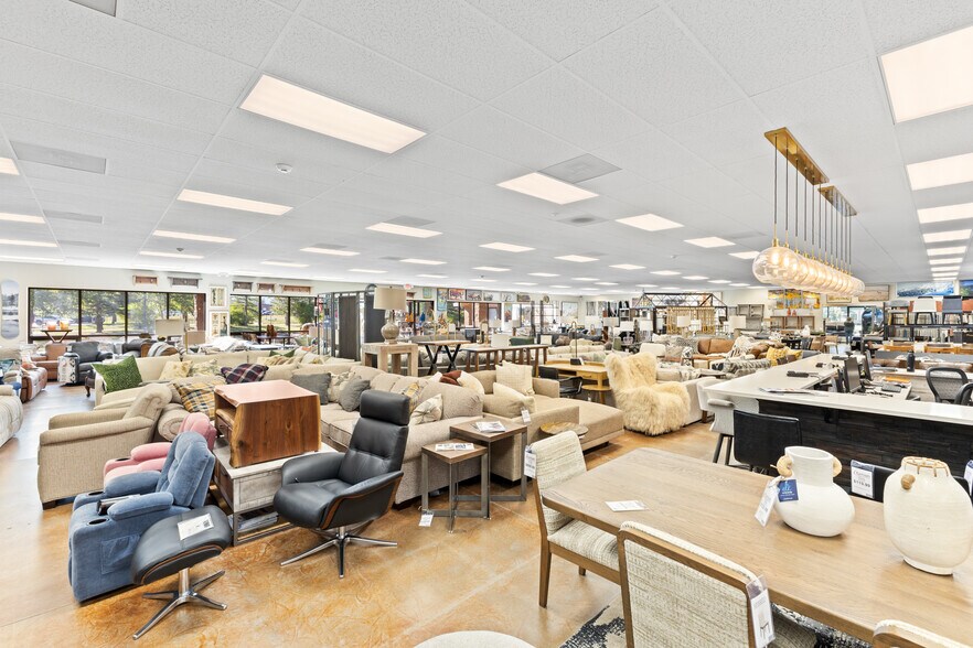 More Photos Of 1855 Shield Dr, Steamboat Springs Showroom For Sale