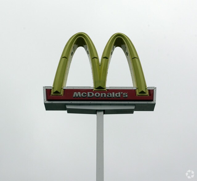 More Photos Of 5601 Vine St, Philadelphia Unknown For Lease