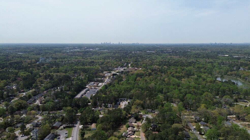 More Photos Of 414 N Hairston Rd, Stone Mountain Freestanding For Sale