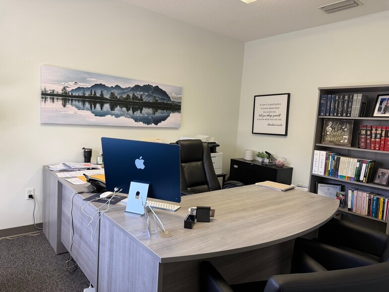 More Photos Of 3450 Dunn Ave, Jacksonville Unknown For Lease