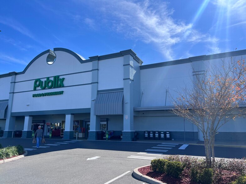 Primary Photo Of 709 E 3rd Ave, New Smyrna Beach Unknown For Lease