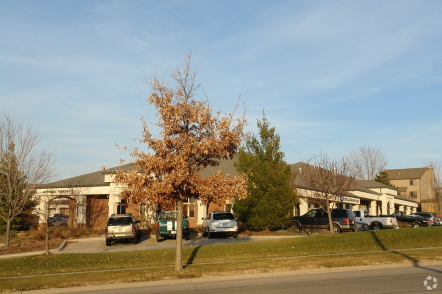 More Photos Of 7160 S 29th St, Lincoln Medical For Lease