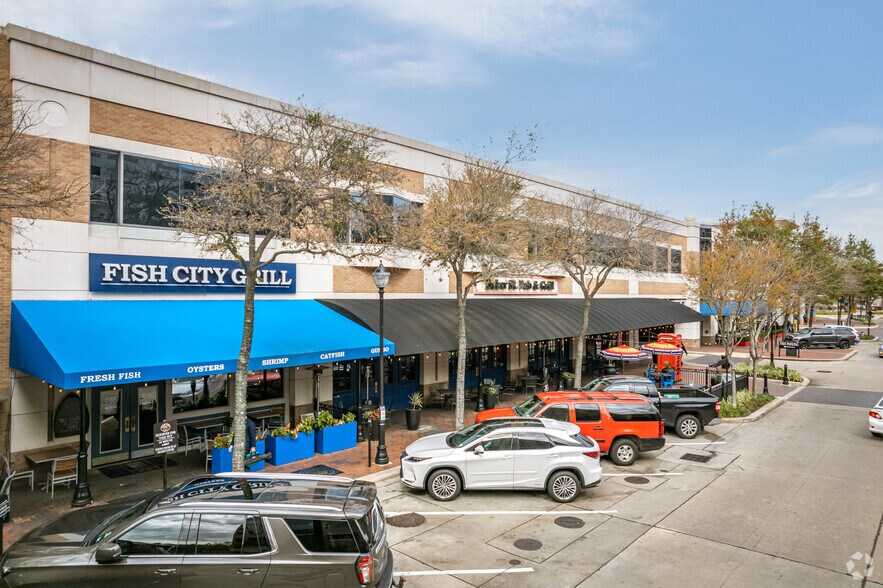 More Photos Of 15930-15980 City Walk, Sugar Land Storefront Retail Office For Lease