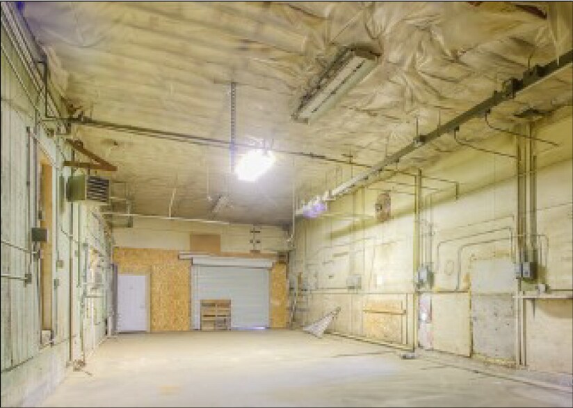 More Photos Of 408 Russell St, Milton-Freewater Warehouse For Sale