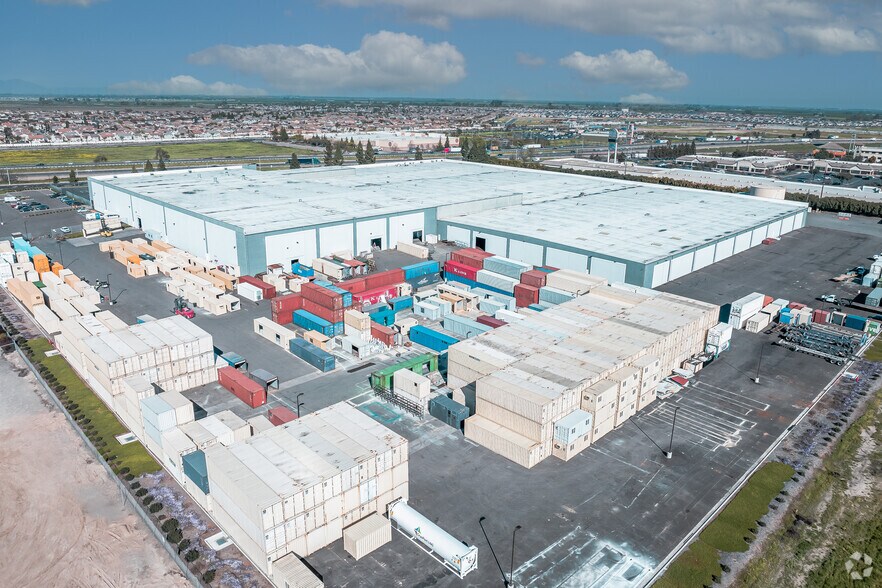 More Photos Of 17100 S Harlan Rd, Lathrop Manufacturing For Lease