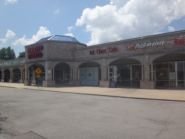 More Photos Of 1907-1911 W Parker Rd, Jonesboro General Retail For Lease