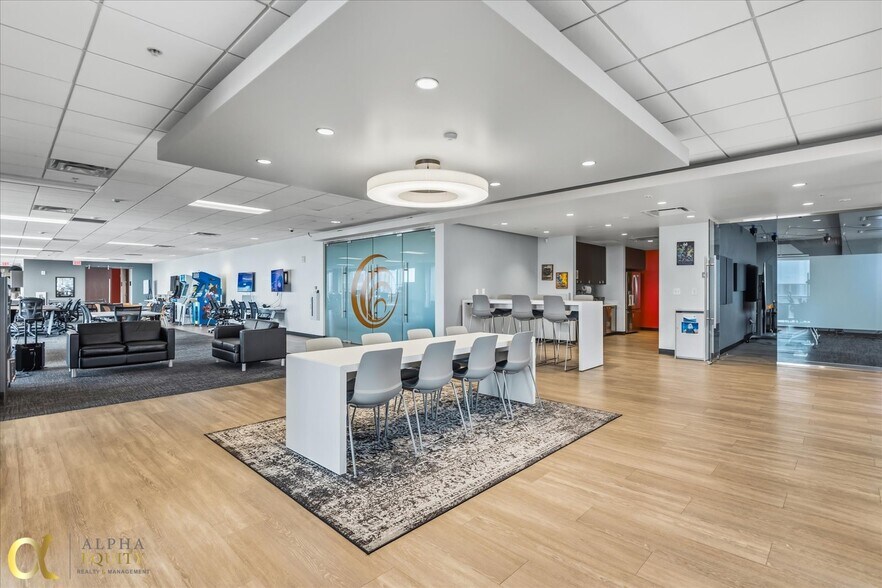 More Photos Of 189 S Orange Ave, Orlando Office Residential For Sale