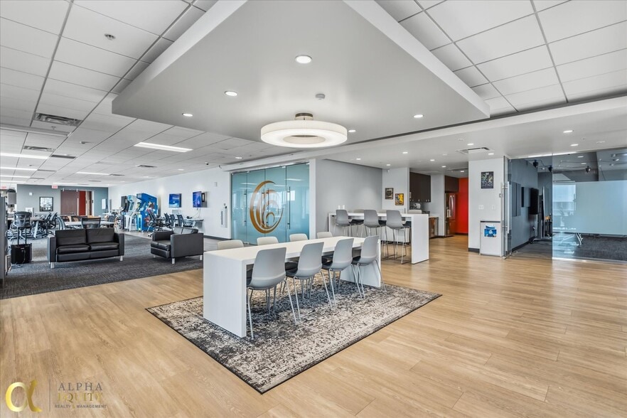 More Photos Of 189 S Orange Ave, Orlando Office Residential For Sale