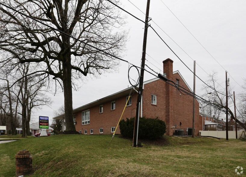 More Photos Of 410 E Township Line Rd, Havertown Office For Sale