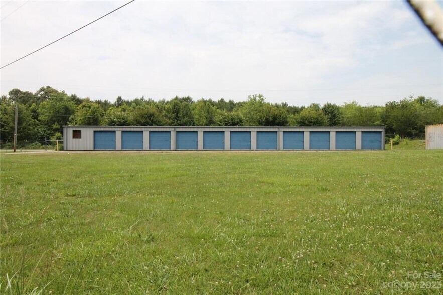 More Photos Of 201 White Jenkins Rd, Bessemer City Self Storage For Sale