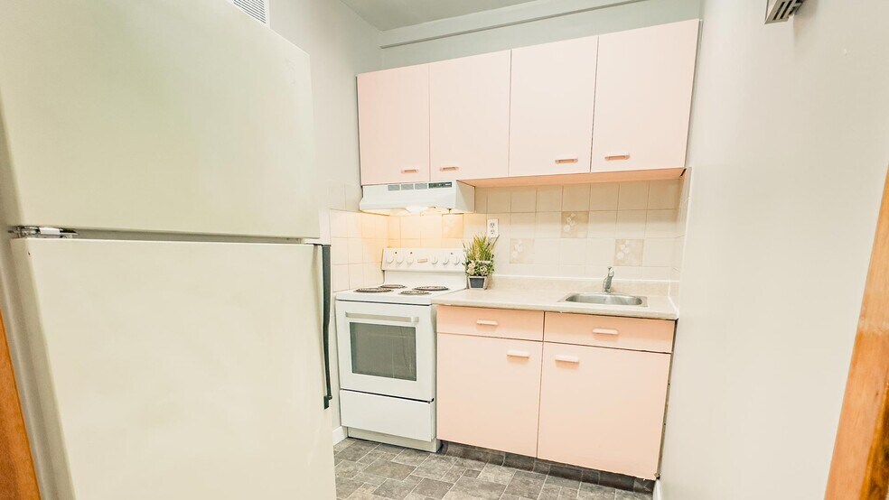 More Photos Of 856-870 Ross St, Quesnel Apartments For Sale