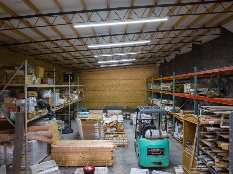 More Photos Of 455 E Main St, Parsons General Retail For Sale