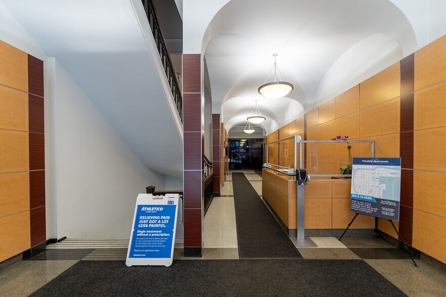 More Photos Of 223 W Jackson Blvd, Chicago Office Residential For Lease