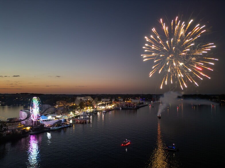 More Photos Of 4983 E Indiana Beach Rd, Monticello Hospitality For Sale