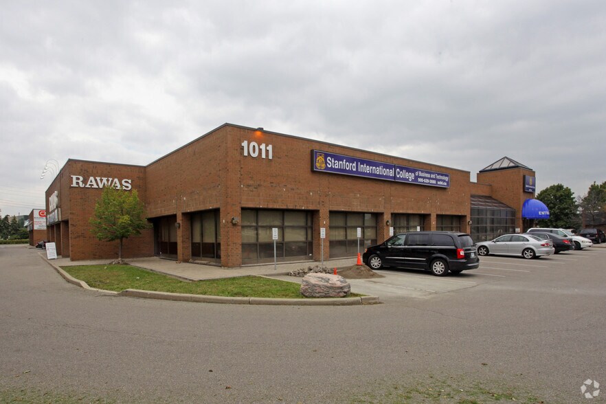 Primary Photo Of 1011 Eglinton Ave E, Mississauga Warehouse For Lease