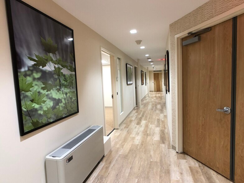 More Photos Of 520 Franklin Ave, Garden City Medical For Sale