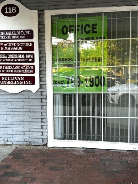 More Photos Of 116 Broadway, Amityville Office For Lease