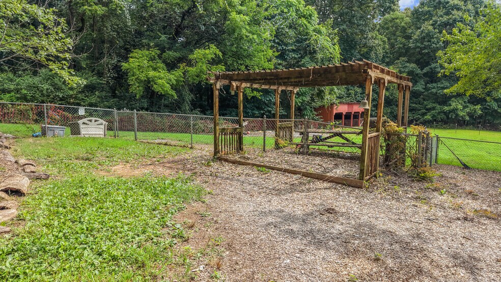 More Photos Of 11749 Snyder Rd, Knoxville Daycare Center For Sale
