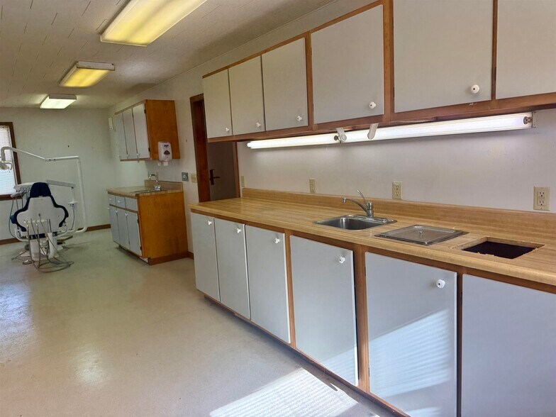 More Photos Of 1 Garvin Ave, Massena Medical For Sale